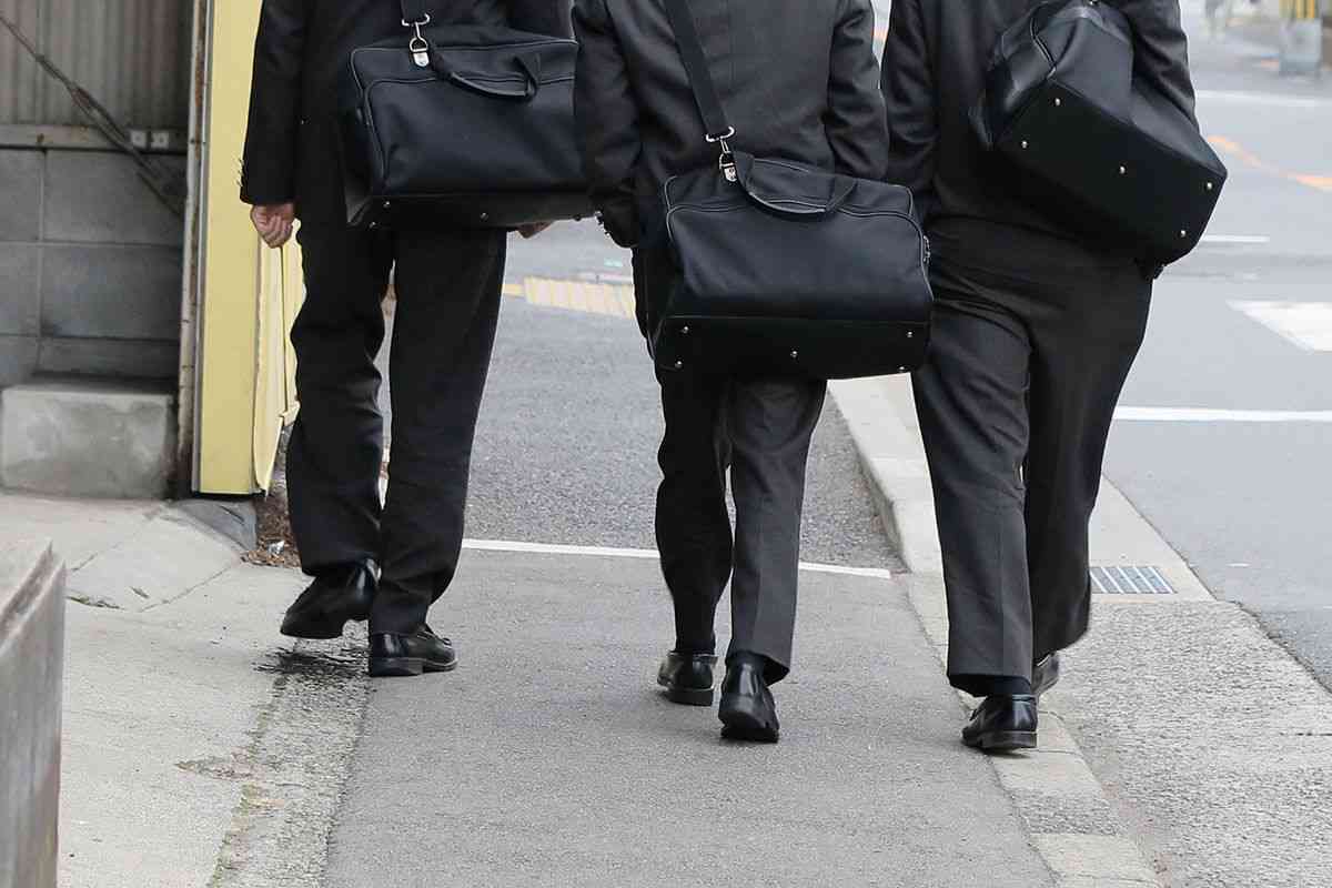 「男子校人脈で食いつなぐ弁護士」も　時代の流れに抗う「男子校」の“真のメリット”と驚くべきビジネスネットワークとは（デイリー新潮） - Yahoo!ニュース