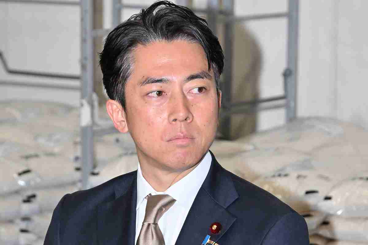 「小泉米」の「カビ毒検査」は小売のモラルに委ねられる場合も　密かに行われていたルール変更に「ドン・キホーテ」はおどろきの回答 | デイリー新潮
