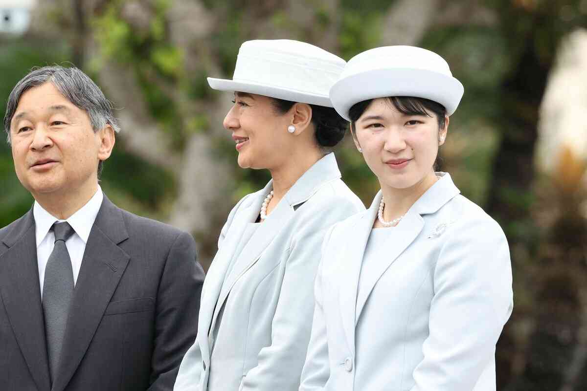 愛子さま初の沖縄　5歳の天皇陛下が書いた「おかえりなさい」のメッセージに、豆記者も思わず「まあ！」（AERA DIGITAL） - Yahoo!ニュース
