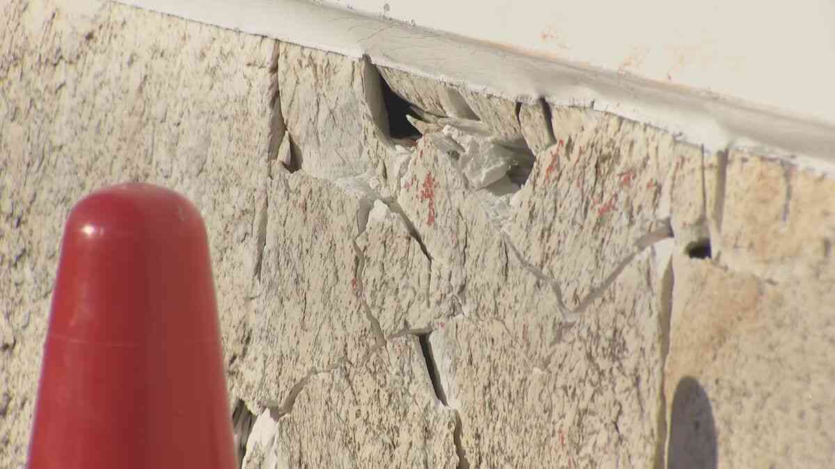 高齢夫婦が乗った車が店舗の外壁に衝突　助手席の84歳妻が死亡　運転していた91歳夫が軽いけが　アクセルとブレーキを踏み間違えた可能性　長野市 | SBC NEWS | 長野のニュース | SBC信越放送