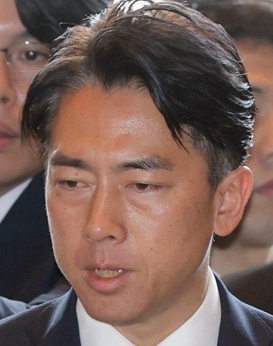 小泉進次郎農相、SNS投稿が物議　ネット「『コメ買ったことない』よりヤバいと…」「不適切にもほどがある」　識者も「一企業を利益誘導？」（中日スポーツ） - Yahoo!ニュース