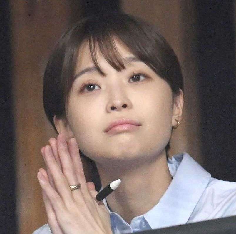 渡邊渚アナ「怖いから眠れない」「私が生きてることがそんなに不都合なのかな」苦しい胸の内明かす