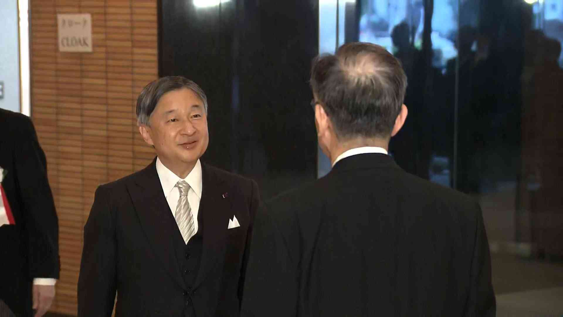 淡いミントグリーンの装いの愛子さまも初出席　天皇皇后両陛下が6年ぶりに日本学士院賞受賞者らと「宮中茶会」（FNNプライムオンライン（フジテレビ系）） - Yahoo!ニュース