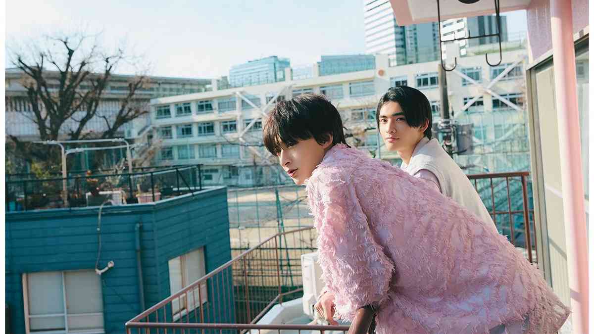 【美ケミな伊藤あさひ×武藤潤】「あさひさんとの撮影に集中できなくなりそう（笑）」仲良しトーク＆恥ずかしがる姿が尊すぎ♡ | arweb（アールウェブ）
