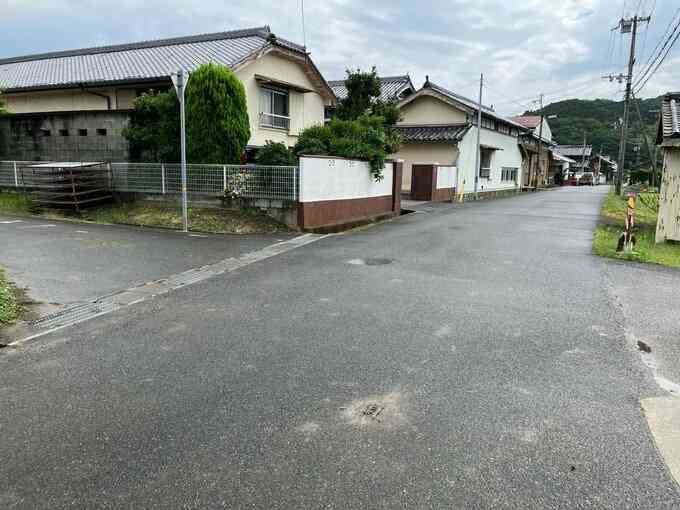 登校中の男子高校生が意識不明の重体　自転車と軽乗用車が衝突　脳挫傷や背骨折る　運転の女性「飛び出してくるとは想定していなかった」兵庫・南あわじ市