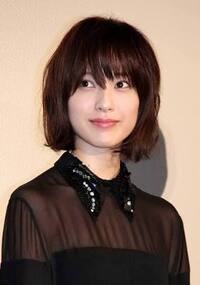 戸田恵梨香：ベリーショートに大胆イメチェン後初表紙　「美的」に登場　メークや私服にも「いろいろな変化」と語る