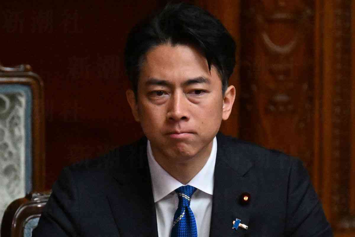 大凶作や巨大地震でも“備蓄米”が「無料放出」されない根本的な理由…“有事”だろうと「入札や随意契約で売却」の知られざる背景（全文） | デイリー新潮