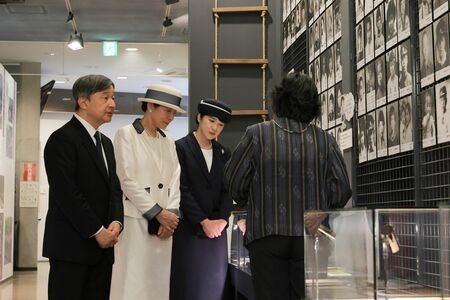 愛子さま、対馬丸の犠牲者遺品に真剣なまなざし　天皇ご一家、沖縄訪問の日程終える（沖縄タイムス） - Yahoo!ニュース