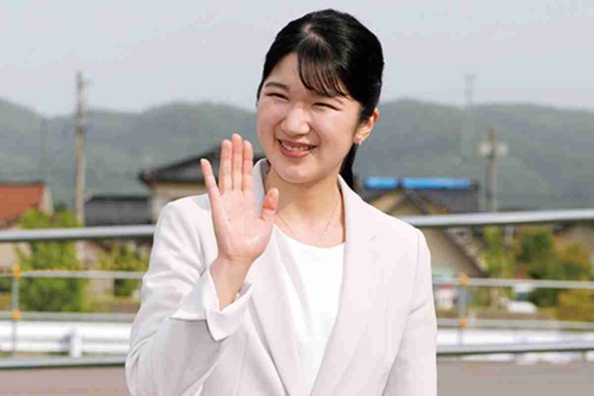 《公務でのご活躍続く》愛子さまのファッションに感じられる“母・雅子さまへのあこがれ”　　フェミニン要素で“らしさ”もプラス｜NEWSポストセブン