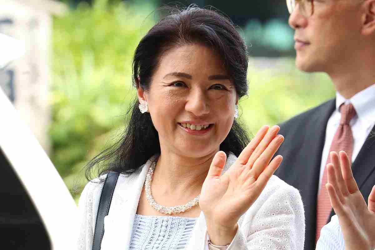 「ご結婚に反対する宮中の人たちがいて…」　ご成婚32年　「雅子皇后」を襲った中傷・陰口　それを流した“犯人”とは | デイリー新潮