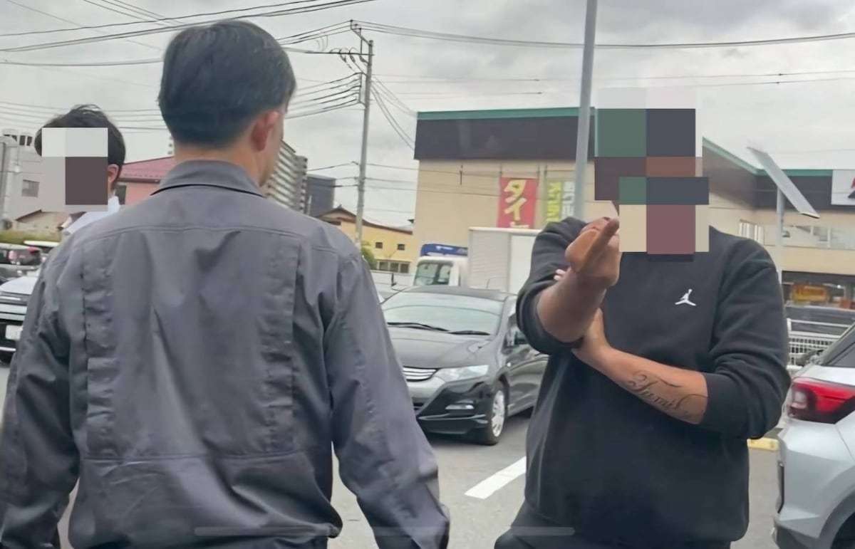 クルド人ら川口の警察署内で騒ぎ　県議らの車を追いかけ怒声、市庁舎にも警官出動　「移民」と日本人