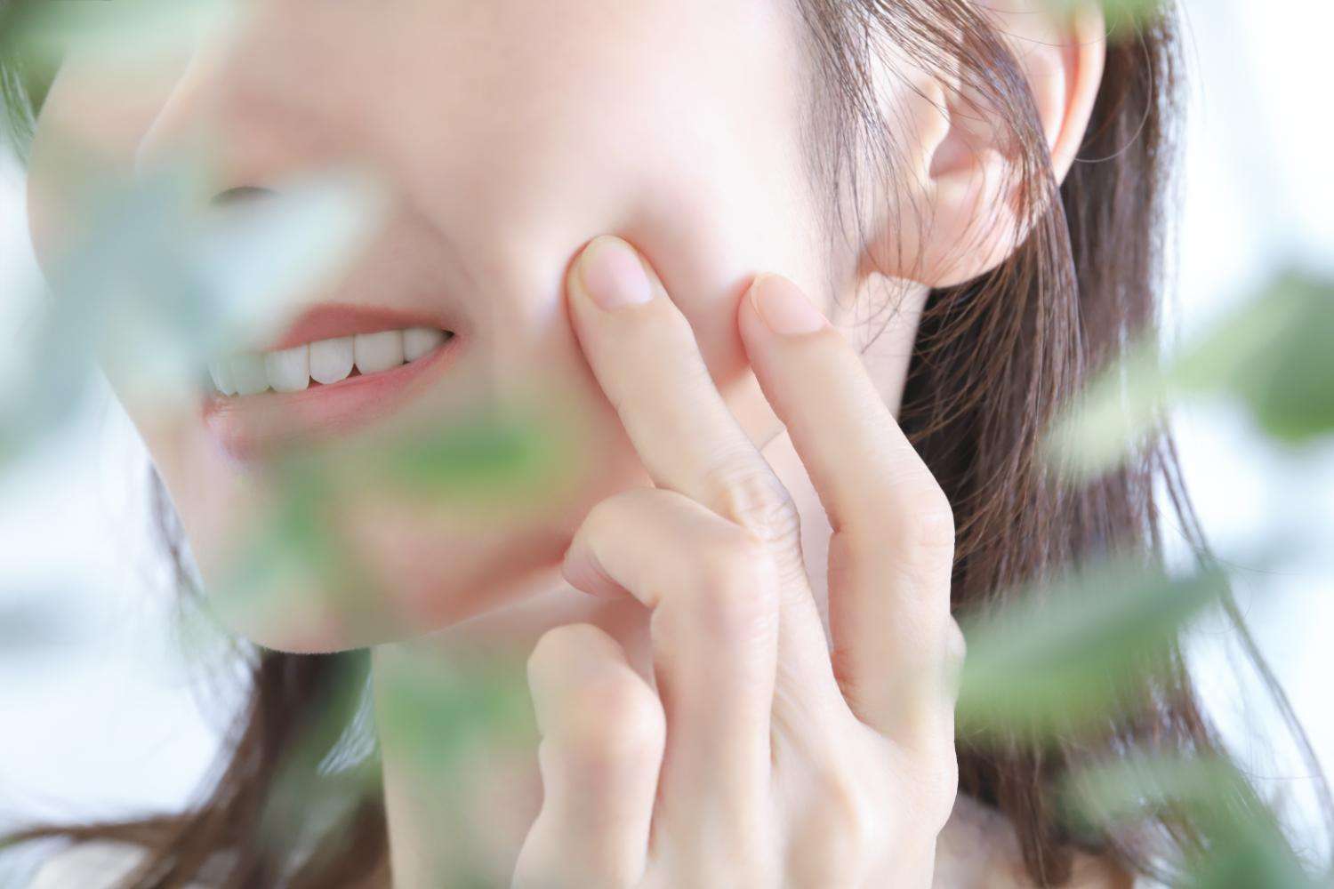 なぜ肌は老化するのか？「小綺麗に老いる」ための肌管理を美容エディターが解説 | 女子SPA！