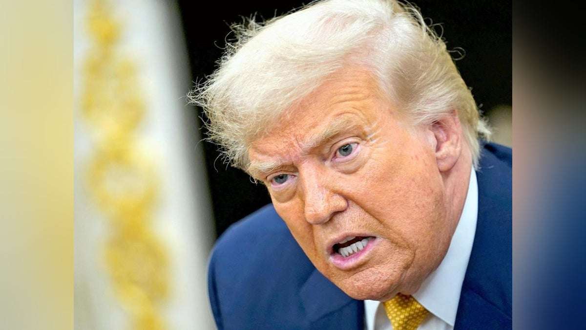 トランプ氏が岩盤支持層と溝、買春「顧客リスト」の情報公開要求に「愚かな人々」「もはや支持は望んでいない」 : 読売新聞