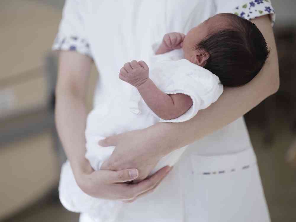 男性の育休取得、初の40％超え　「産後パパ」導入効果、24年度|47NEWS（よんななニュース）