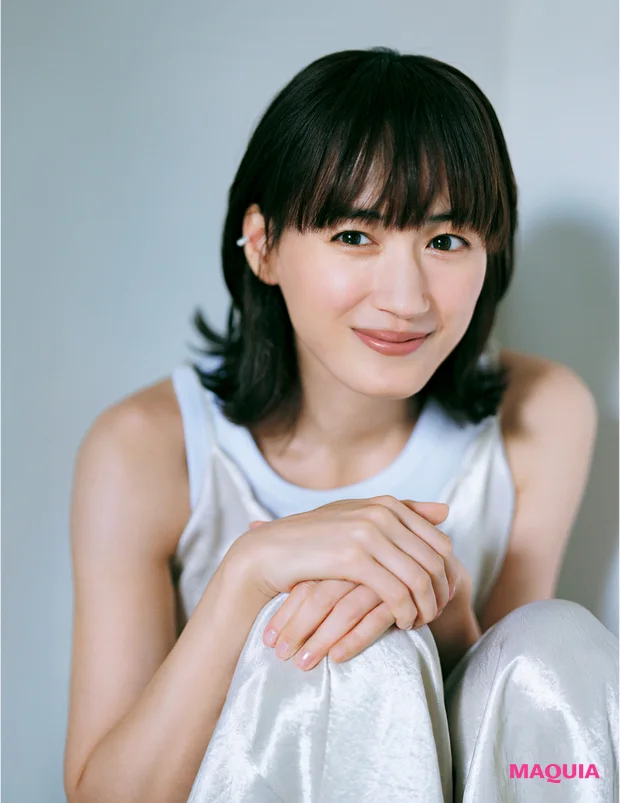 綾瀬はるか、ユニクロ“上半身裸CM”で指摘される最近の“露出過多”…ボディメイクで衰えぬ美貌も賛否