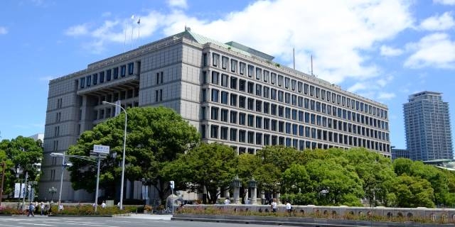 中国人48名“来日直後”に「生活保護」申請…行政が「保護開始決定」せざるを得なかった“法制度の欠陥”とは【行政書士解説】 | 弁護士JPニュース