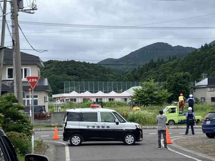 【ヒグマに襲われ死亡】「新聞配達員がクマに襲われて引きずられていった」新聞配達中の男性が犠牲に…住宅から笹やぶに引きずり込まれ＿その場で死亡確認＿ハンター出動中〈北海道福島町〉