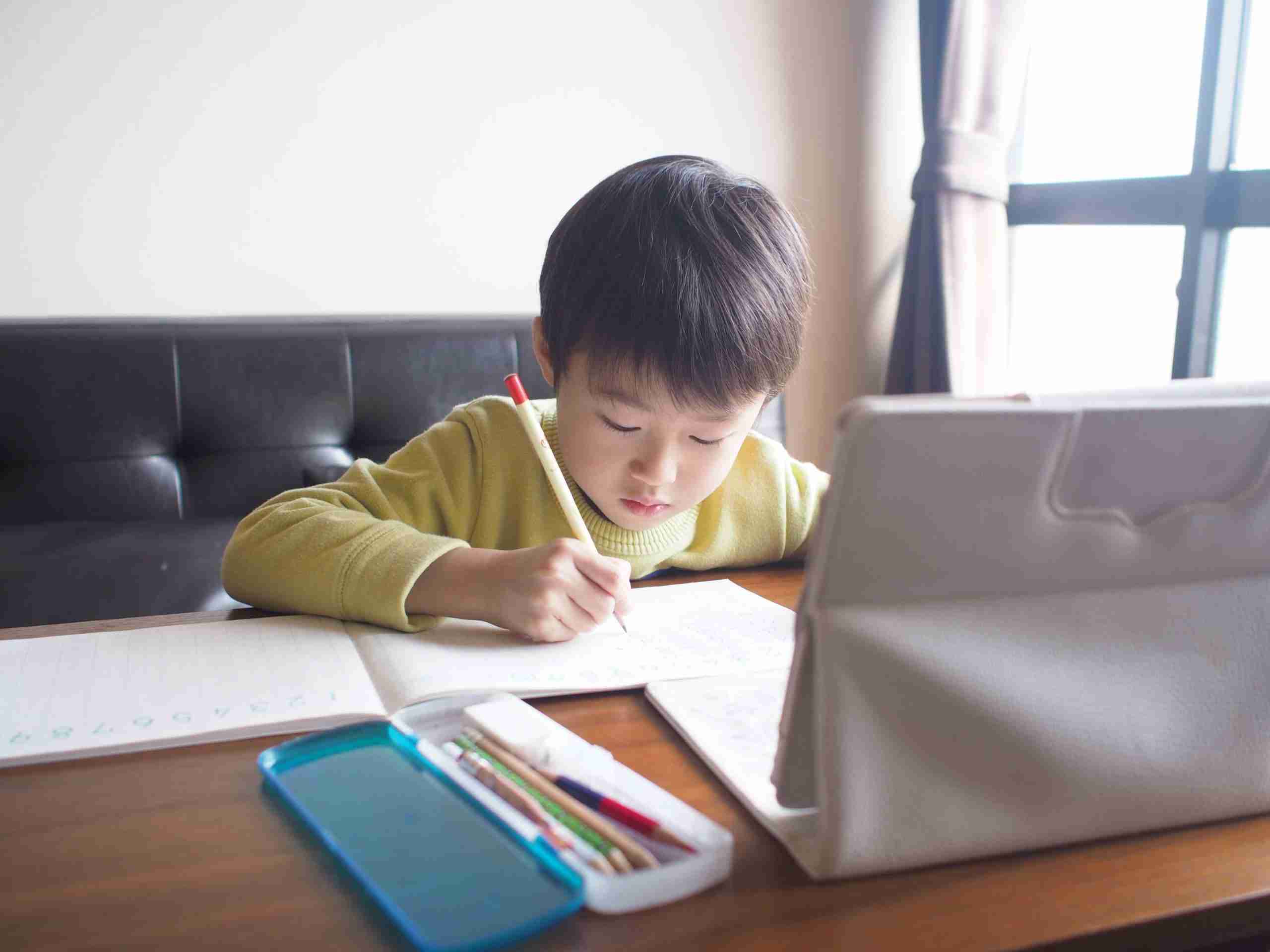 「子どもにAIを使わせるなんて…」という声もあるけど…育児でフル活用する母が語る“本当に大切なこと” | 女子SPA！