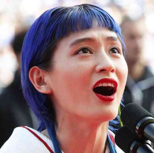 コムアイ、ヘイト過熱する参院選「投票行かない人の気持ちわかるわ」「歴史修正主義は危ない」
