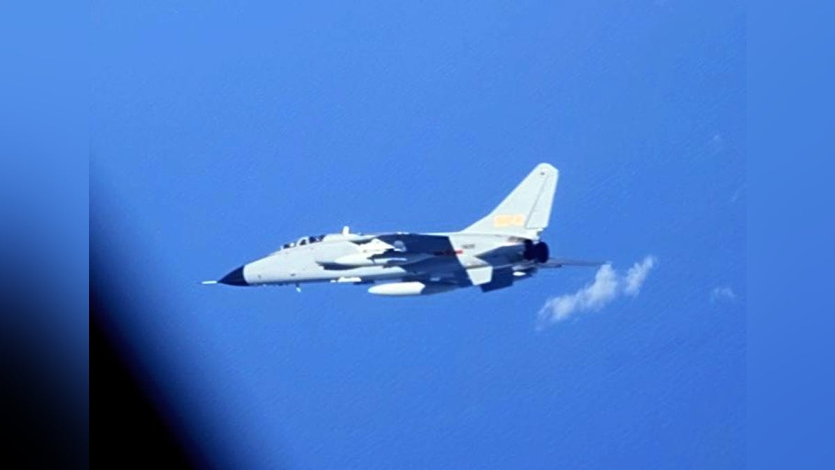 中国軍機、航空自衛隊機に異常接近繰り返す…２日連続で３０ｍまで間隔詰める : 読売新聞