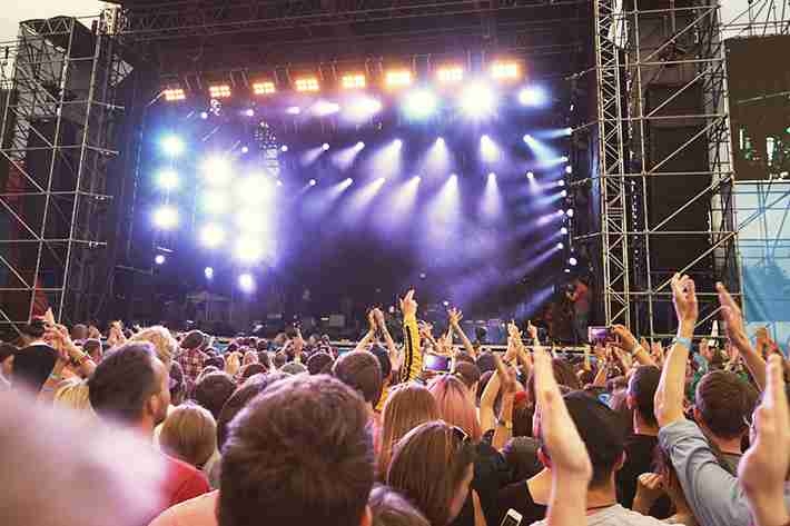 36℃の炎天下での野外イベント…危険でしょうか?