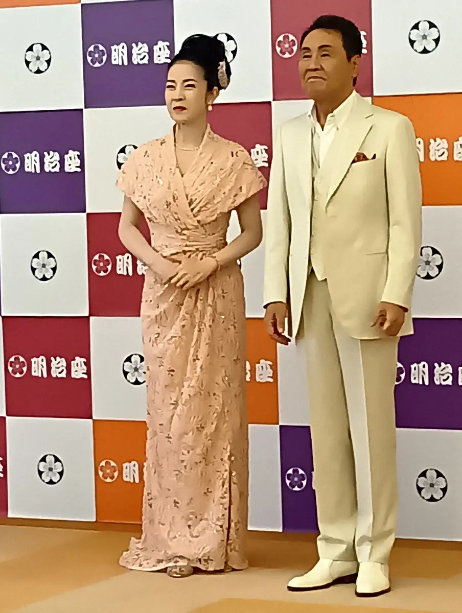 五木ひろし　12、13日明治座3公演の中止を発表　体調不良のため緊急検査入院　14日以降は未定