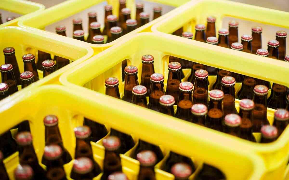 《懲役は…》母親さえいなければ…毒入りビールで同級生を皆殺しにしようとした「27歳青年の殺人計画」が失敗に終わったワケ（平成3年） | 文春オンライン