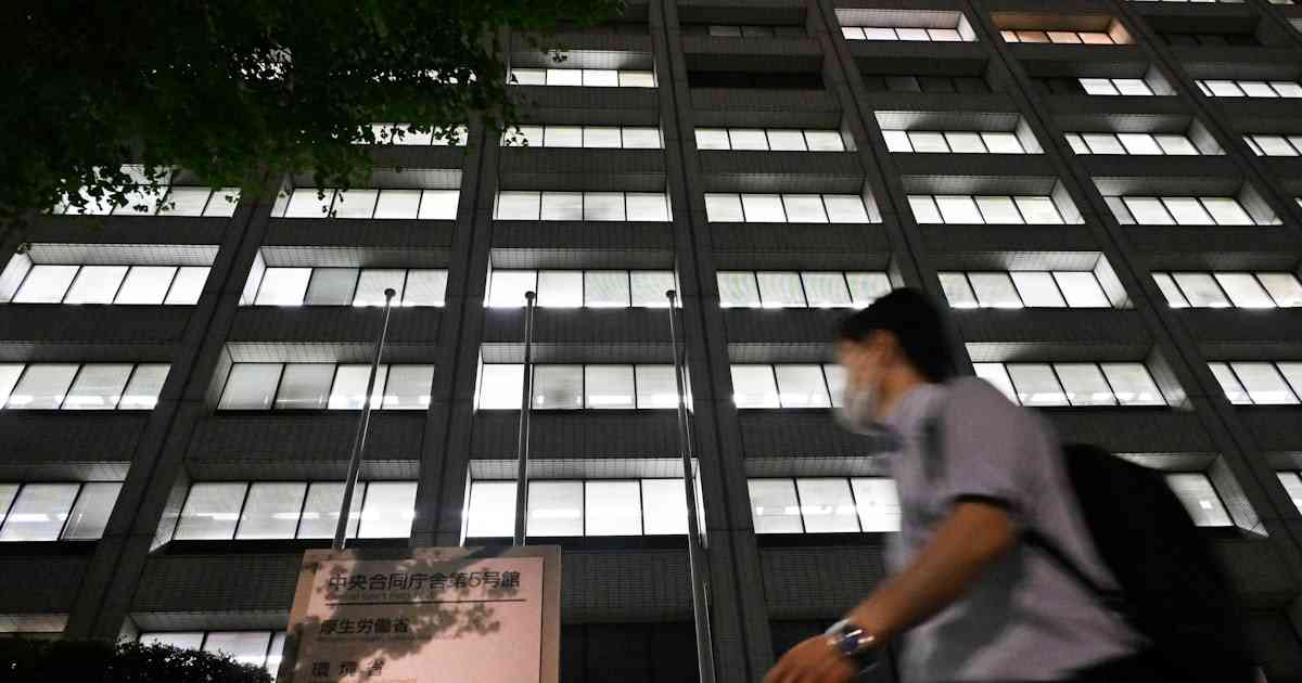 キャリア官僚の給与を大企業並みに　人事院勧告、改定基準を変更 - 日本経済新聞