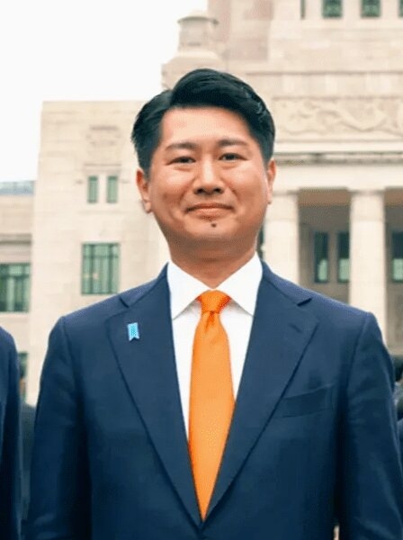 《妻は里帰り出産中》参政党ナンバー2国会議員が“期日前不倫”〈ロングヘア女性と浴衣姿で同じ部屋に一晩…〉（文春オンライン） - Yahoo!ニュース