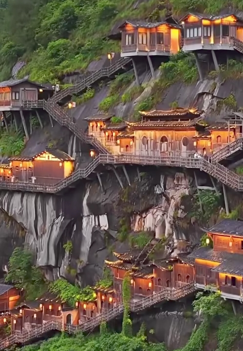 【世界の観光地】恐怖を感じる絶景が見たい！