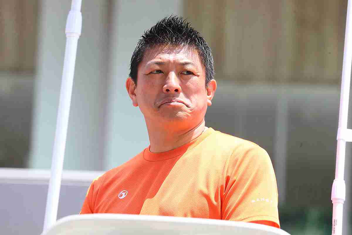 「二人でいるときに“肩をもんでよ”と…」　参政党・神谷代表の“セクハラ的行動”を元女性スタッフが明かす　「映画に誘われることも」（全文） | デイリー新潮