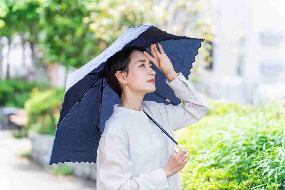 お育ちがバレます！猛暑の日の身だしなみ５選。品がいい女性にとっては当たり前のことです｜OTONA SALONE