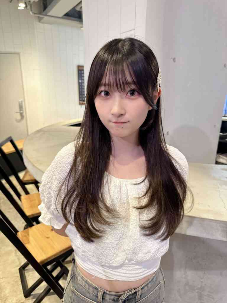 運動会で必死に走る小6女子　→アイドルに憧れた結果…6年後の姿に「垢抜けすぎて別人」「破壊力やばすぎる」「こうなりたい」