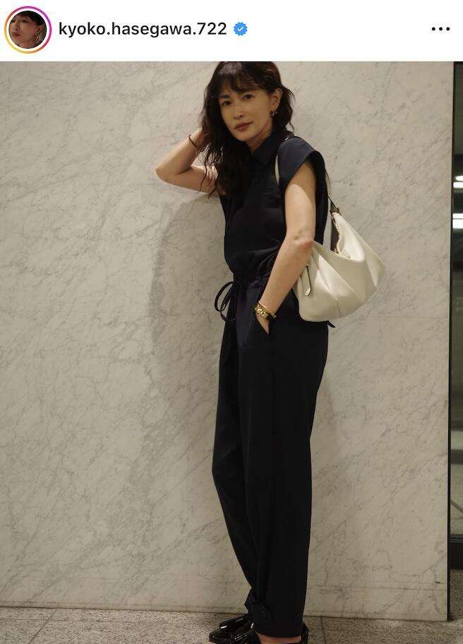 長谷川京子46歳、背中ざっくり水着ショット　モルディブを満喫...「スタイル抜群」「ヘルシーな美しさ」: J-CAST ニュース