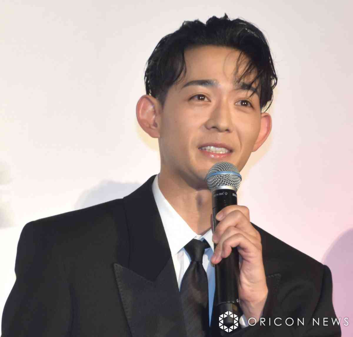 水上恒司、滝汗でイベント一時退場　吉岡里帆がフォロー