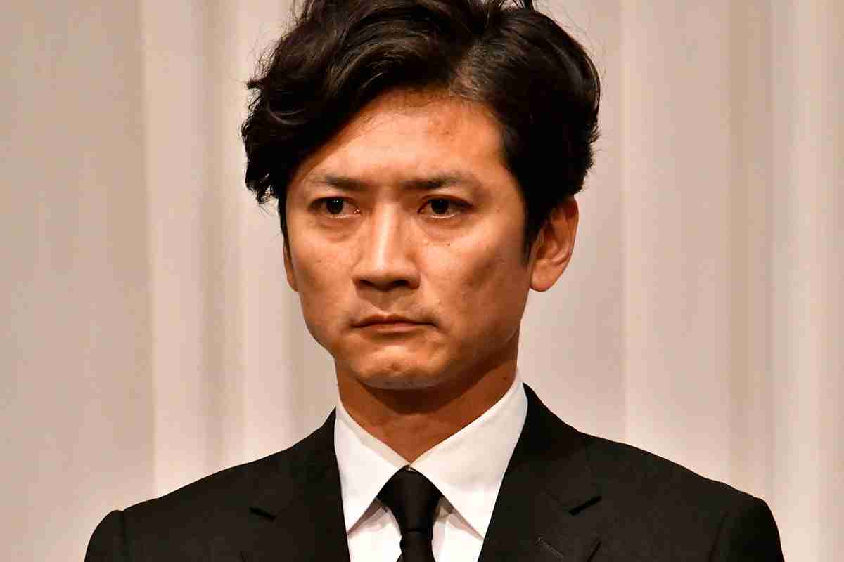 「急にパンツを下ろし、局部を露出し…」　国分太一がバーで女性相手に“大暴走”した過去　「即興で食レポ」などサービス精神旺盛な一面も | デイリー新潮