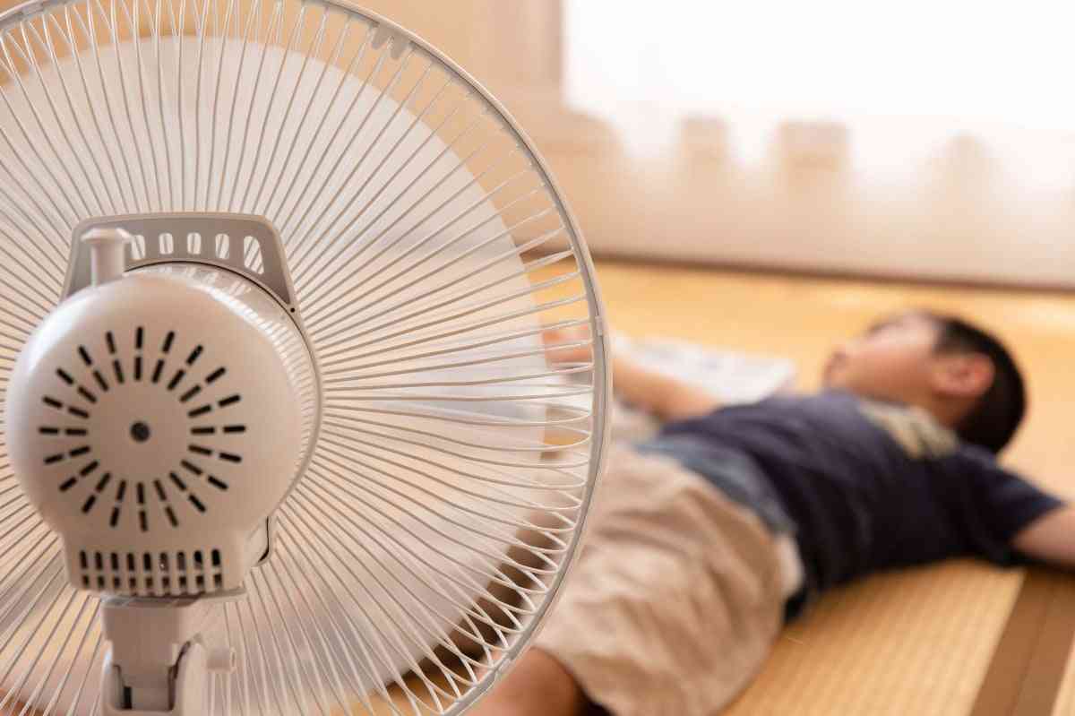 小学生の親600人超が《夏休み中、子どもから一番よく聞くひと言》！ 「ゲームやっていい？」と同率トップのワードが“あるある”すぎる！ | オトナンサー