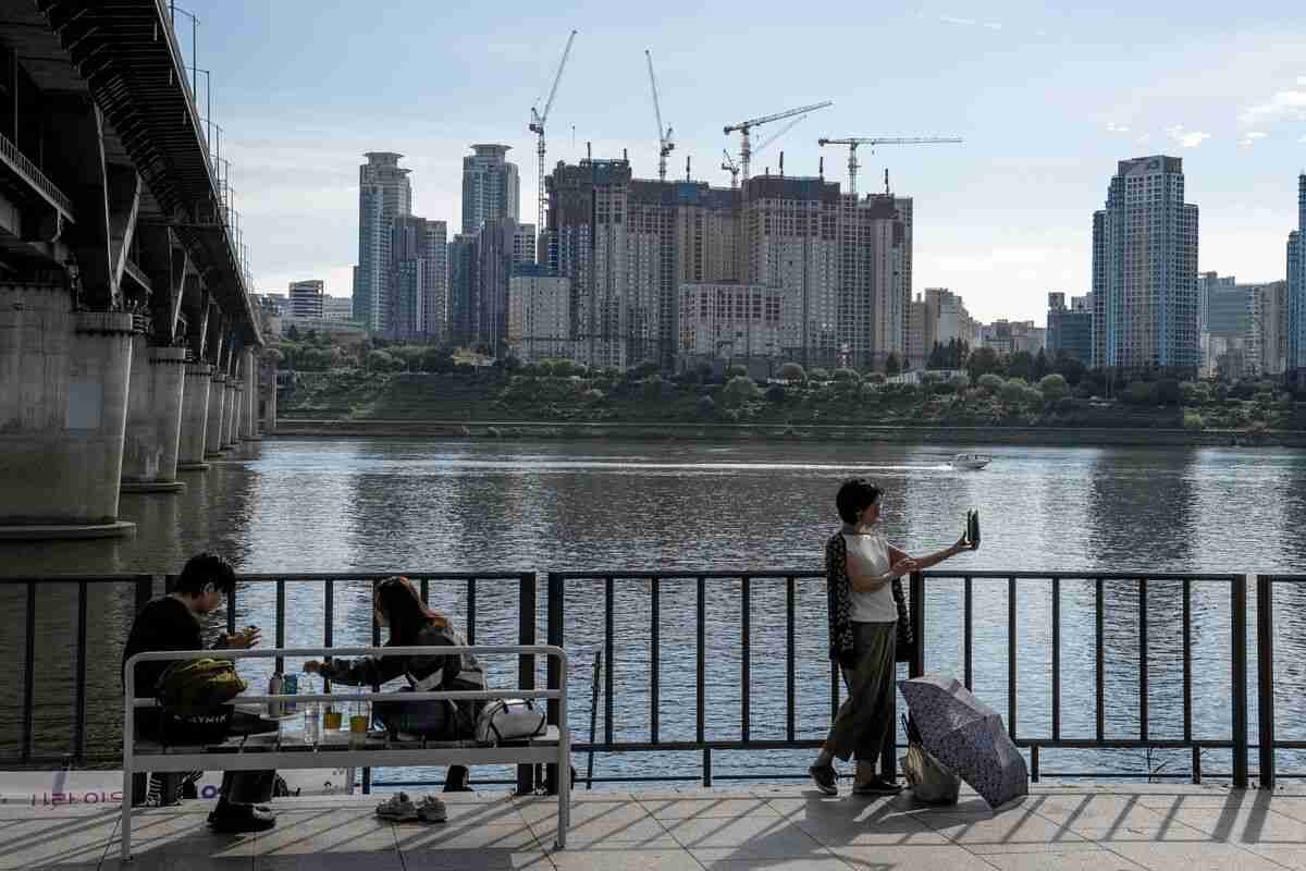 韓国、外国人の不動産購入に26日から新規制導入－価格抑制目指す - Bloomberg