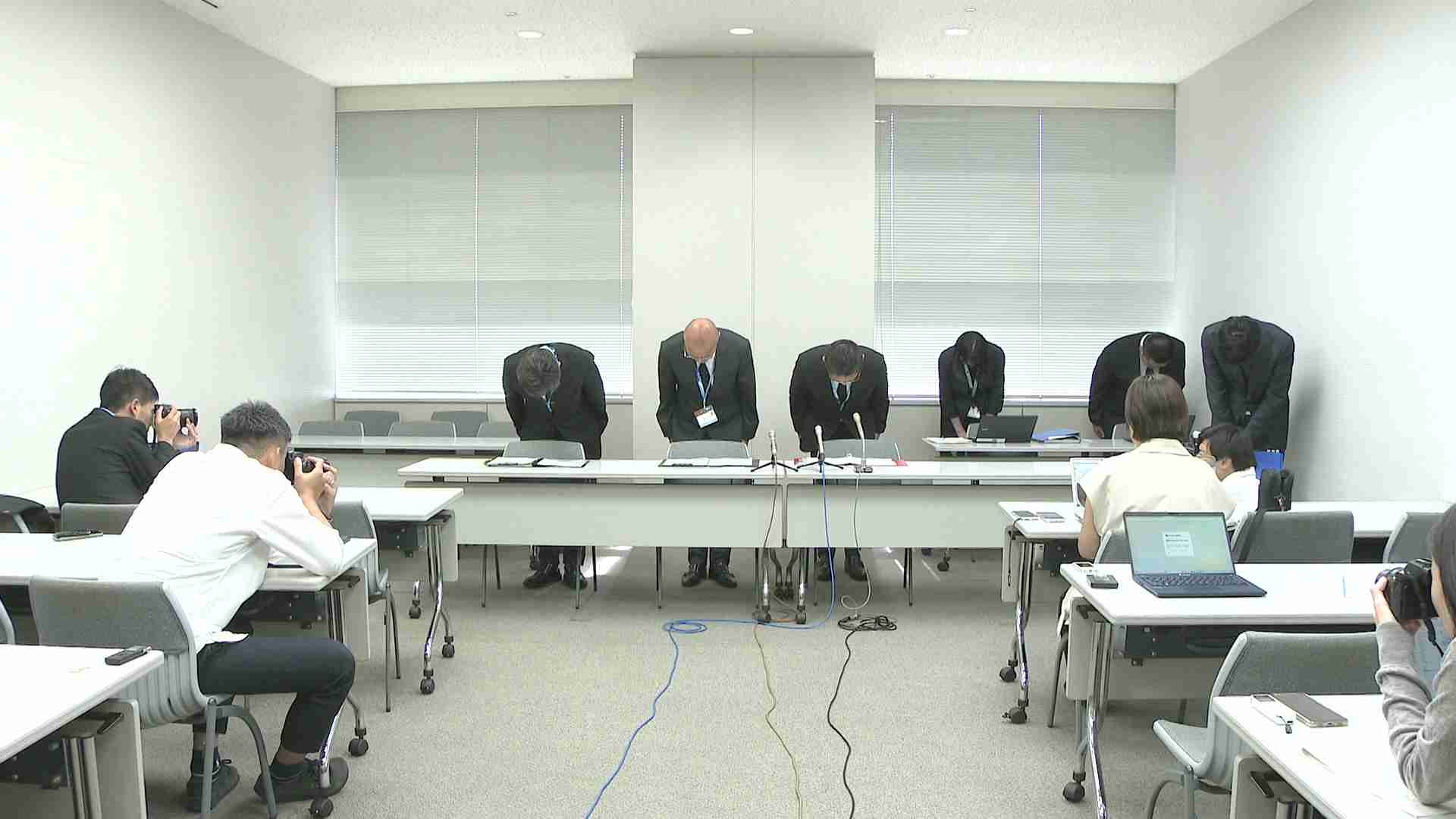 「交際していた」千葉県教委が32歳女性教諭を懲戒免職　少年を複数回触ったか（チバテレ） - Yahoo!ニュース