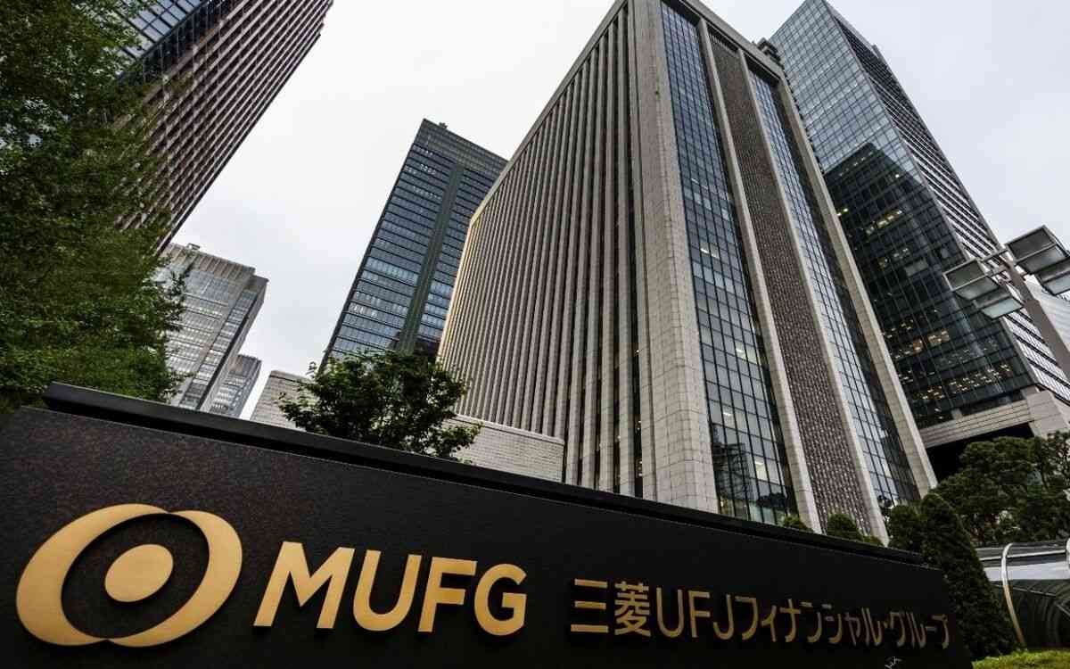 「管理責任者しか知らないセキュリティの穴が…」“三菱UFJ貸金庫から10億円を盗んだ”和久井映見似女性行員の大胆な手口《関係者が告白》 | 文春オンライン