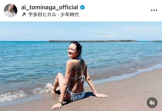 冨永愛43歳、ガチ異次元スタイルの水着姿に...「ホンモノのマーメイド」「ますますお美しい」