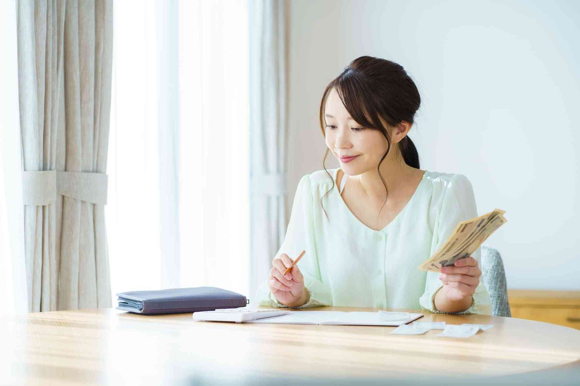 第3号被保険者の廃止はいつから？見直しが検討されている背景や影響について解説 | 経営者から担当者にまで役立つバックオフィス基礎知識 | クラウド会計ソフト freee
