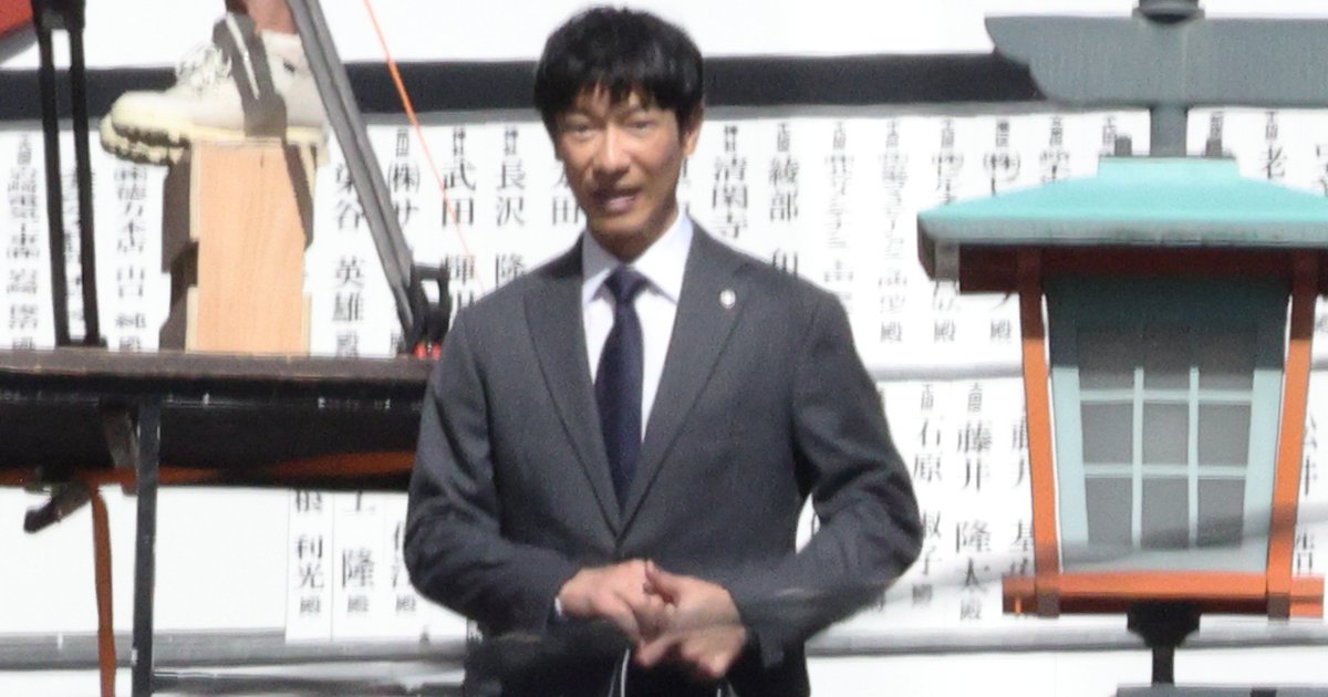 堺雅人　『VIVANT』続編の真夏ロケ熱演を目撃！来年4月まで撮影の「異例スケジュール」になったワケ | 女性自身