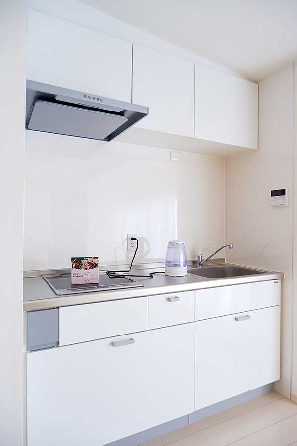 わずか730万円で購入した東京23区の2DK　「お化け屋敷みたい」が一変　驚きのビフォーアフター