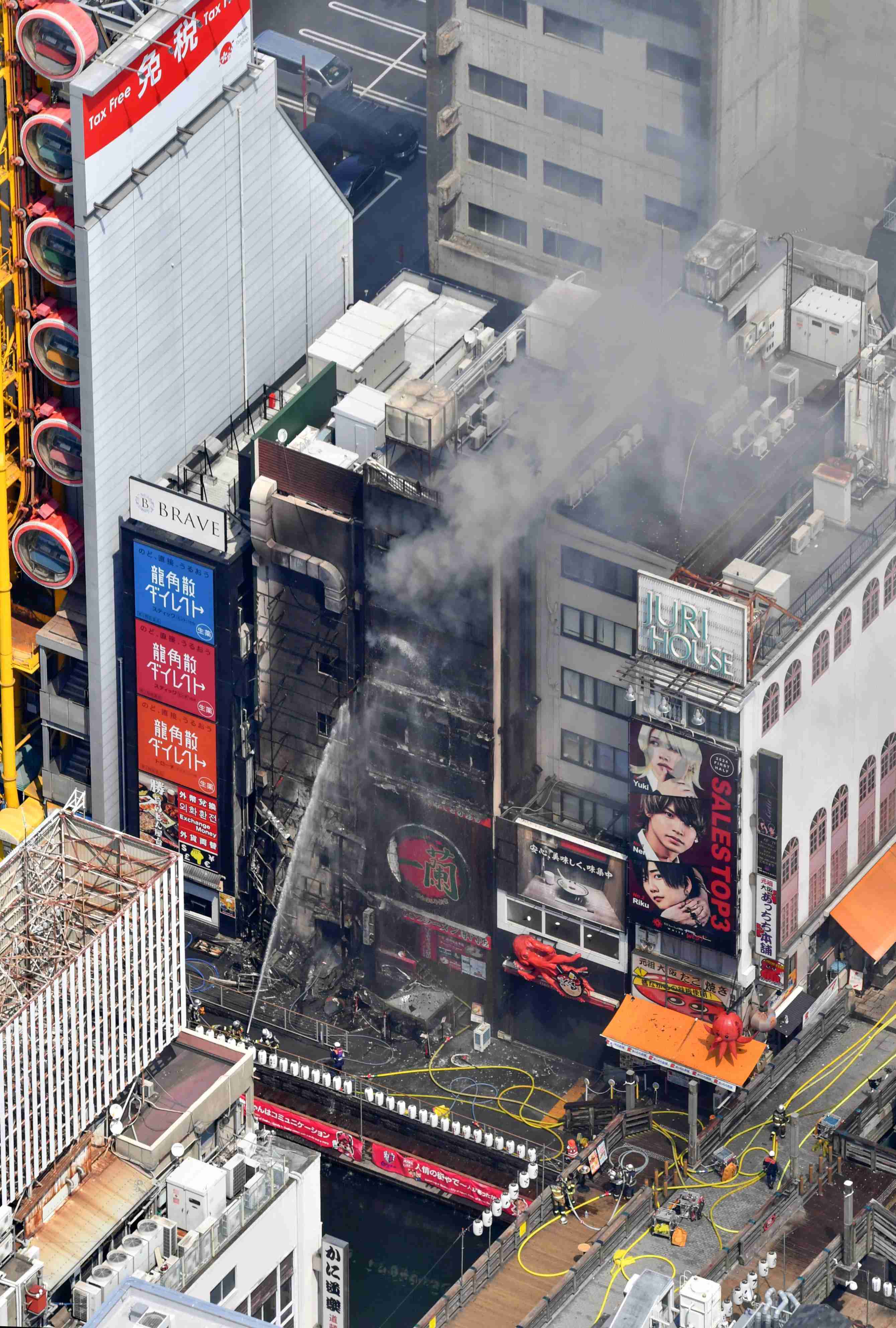 道頓堀火災ビル、消防が違反指摘　避難訓練未実施、隊員2人死亡