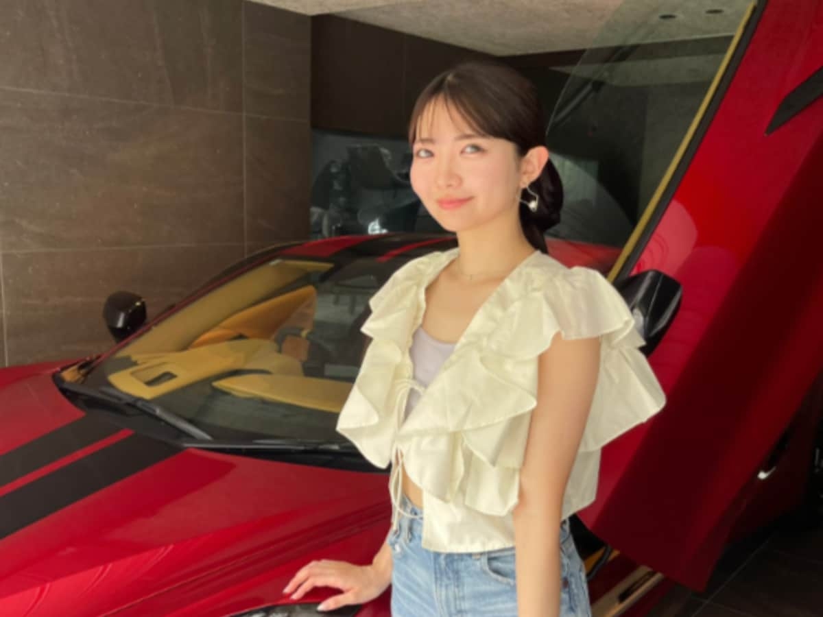 「成功者の車やん」ミス慶應候補、超高級車とのプライベートショットに反響「ロマンすぎる！」「大富豪」 - All About ニュース