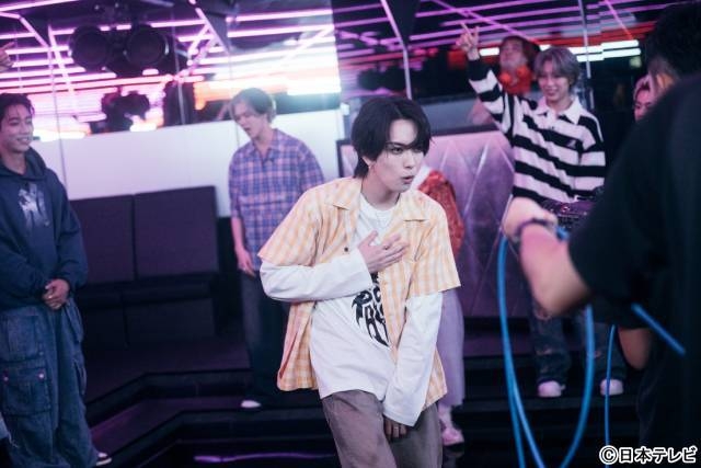 MAZZEL初のダンスバラエティー「マゼダン」世界的ダンサーKakuと師弟再会＆熱血指導（TVガイドWeb） - Yahoo!ニュース
