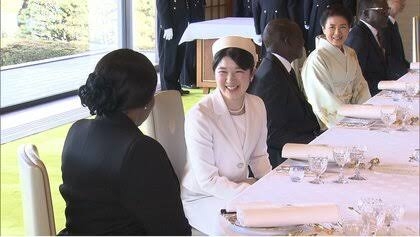 同性ウケが良い女性の特徴