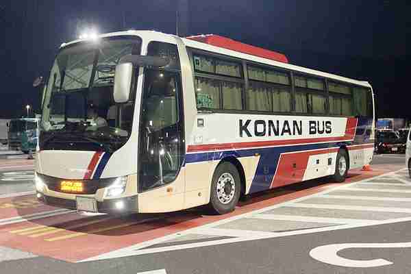 高速バスに「トイレ」必要ですか？ 「トイレ休憩」あればよくないですか？ “切実な声”多数！アンケートで浮彫りに | 乗りものニュース