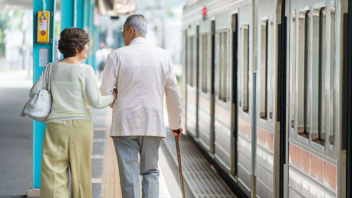 「持ち家なんていらなかった…」70代夫婦が〈4LDKの家〉を捨て〈市営住宅の1K〉へ。住宅ローン完済後に直面した落とし穴 | ゴールドオンライン